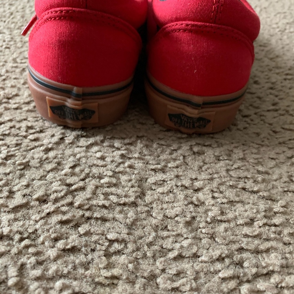 Vans - Picture 3 of 6